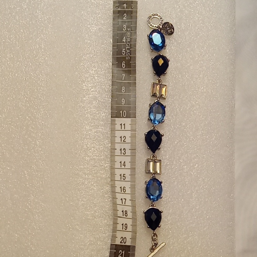 Elegant Blue and Silver Women's Bracelet
